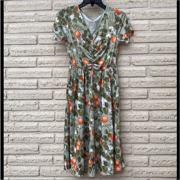 Sundress - Picture 3 of 5